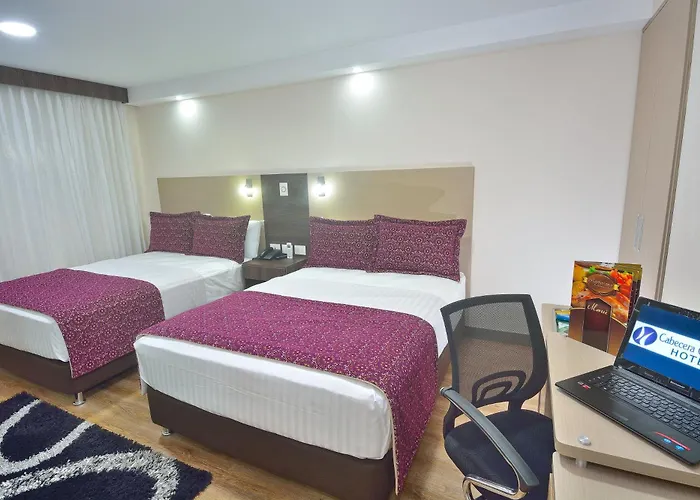 Cabecera Country Hotel